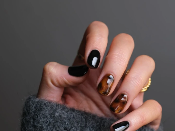 COCA MANICURE